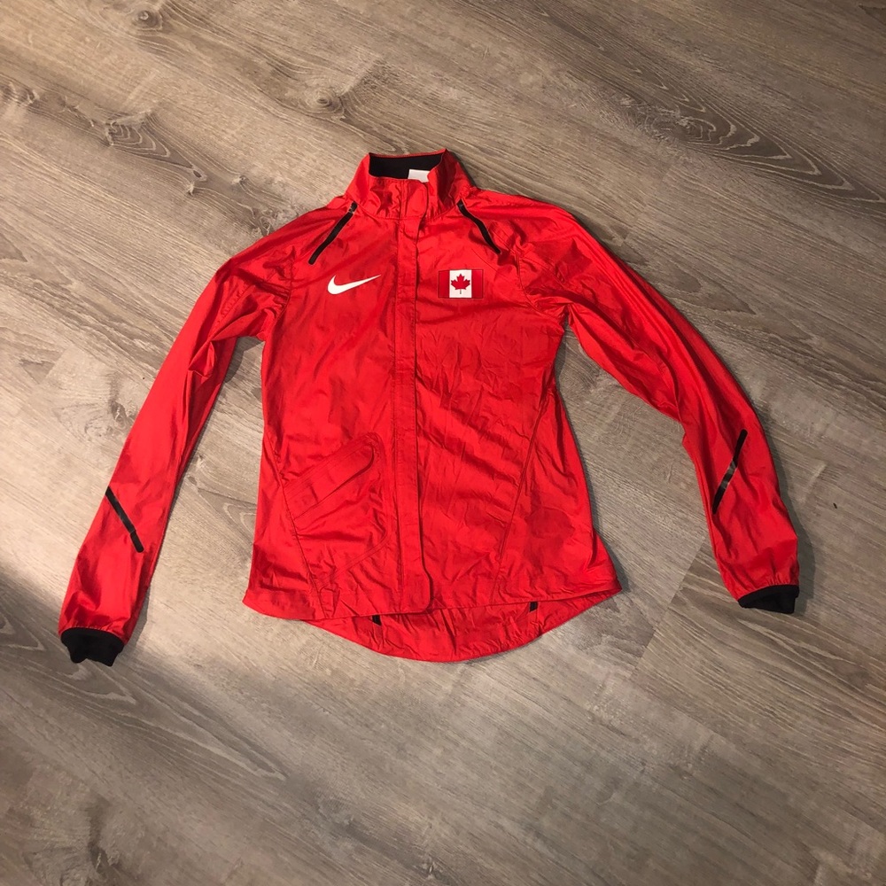 Official team Canada NIKE running jacket! Rare!